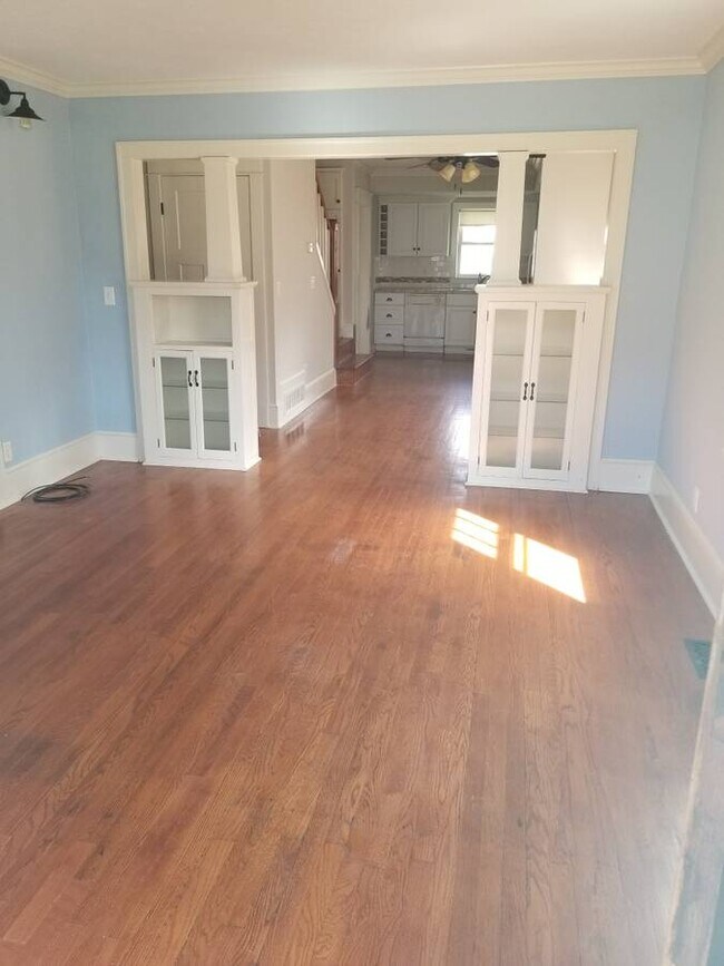 Foto del edificio - 716 Harlan Ave NE