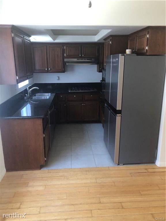 Building Photo - 2 br, 2 bath Townhome - 1440 260th Street,...