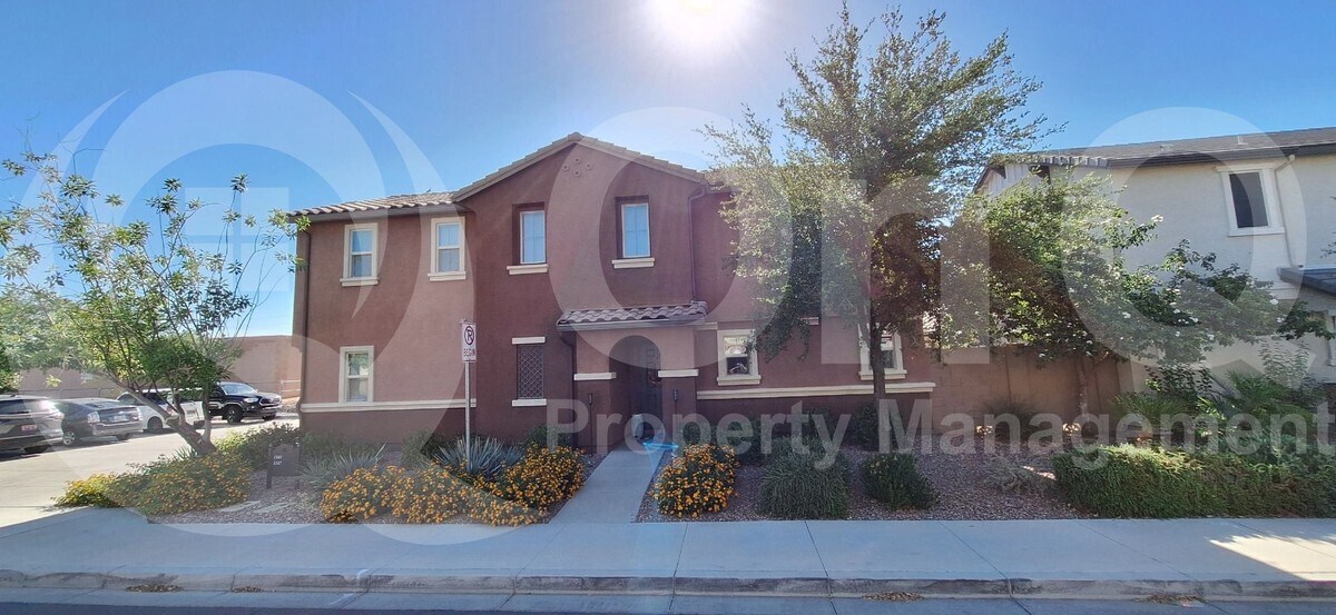 Building Photo - 1147 S Sawyer