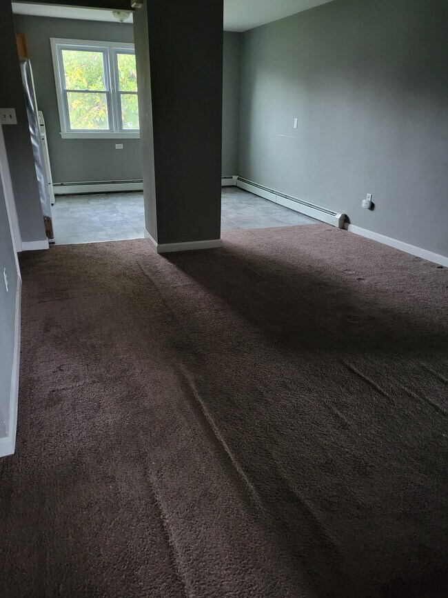 Sala de estar y comedor - 25 Fernwood Ave