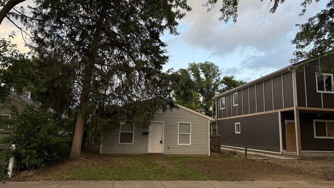 Foto del edificio - 29 S Bradley Ave
