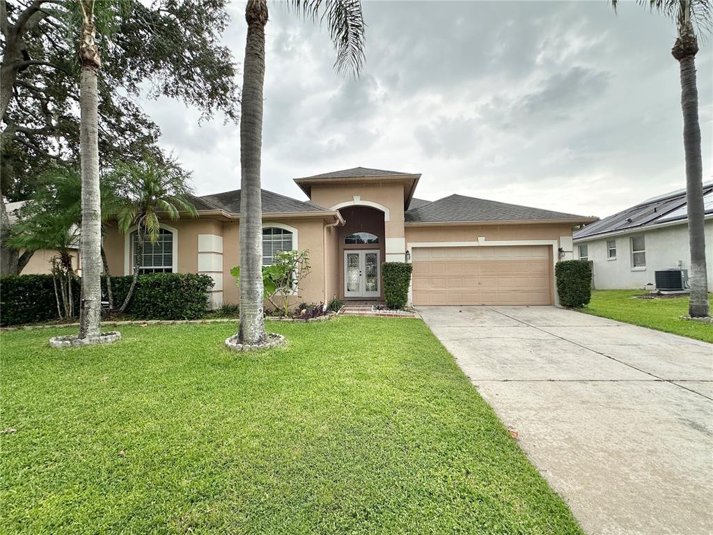 Foto principal - 2400 Leaning Pine St