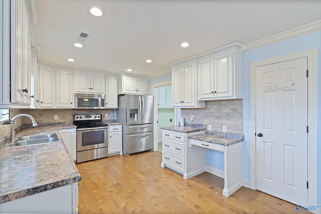 Foto del edificio - 28399 Hinton Ln