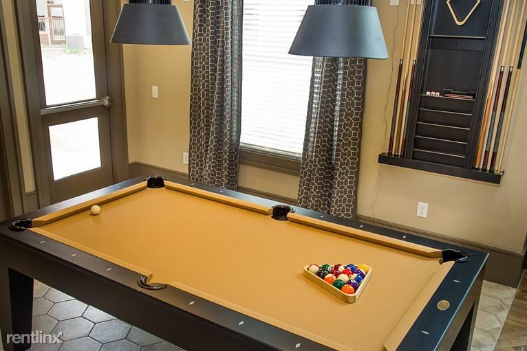 Foto principal - 1 br, 1 bath Condo - 331 Forest Center Dr ...