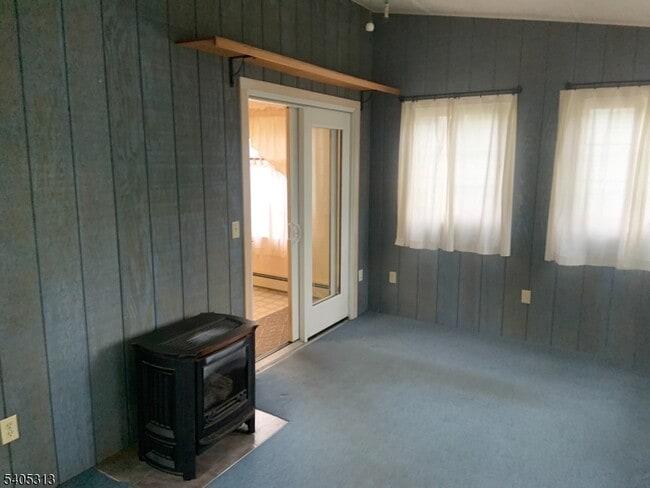 Building Photo - 169 Misty Ln