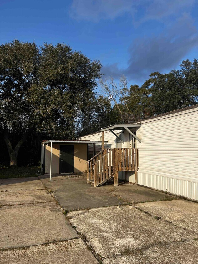 Foto principal - 1484 Joe Miller Rd