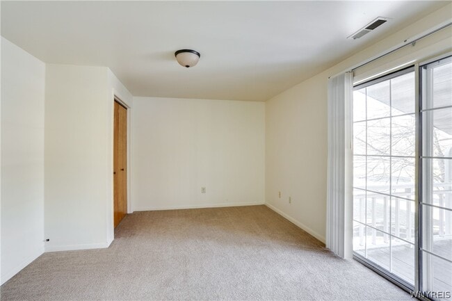 Building Photo - 1250 Youngs Rd