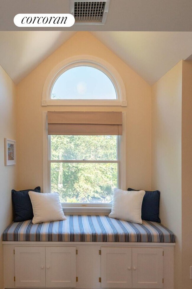 Foto del edificio - 4 Glynn Dr