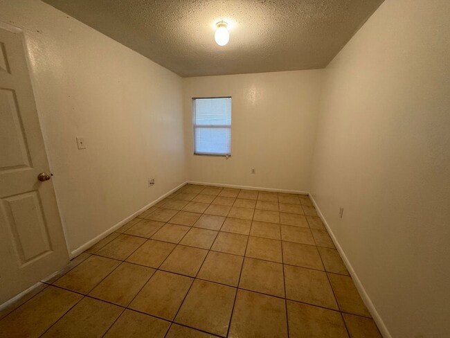 Building Photo - 512 O Shea Ct