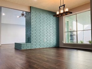 Building Photo - 11827 Moss Branch Rd