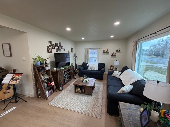 Foto del edificio - 201 S 400 E