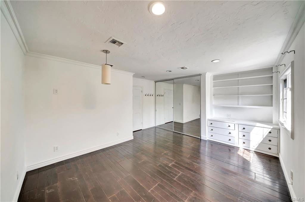 Foto principal - 5441 Calvin Ave