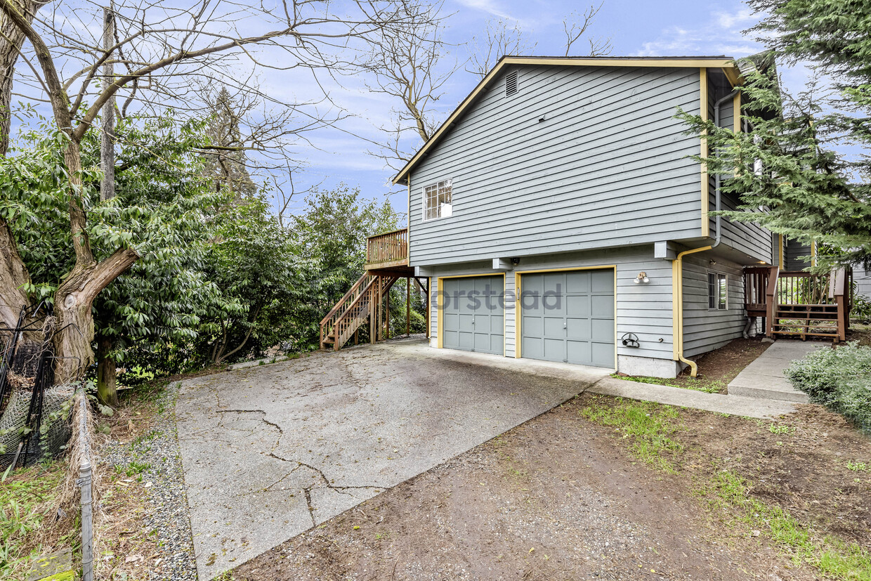 Foto principal - 816 NE 92nd St