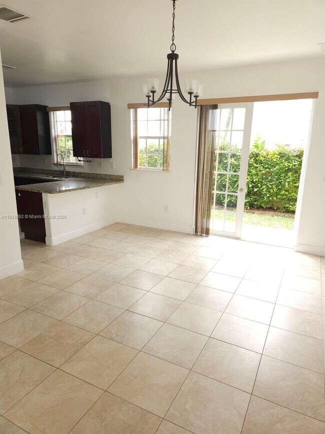 Foto del edificio - 7001 SW 89th Ct