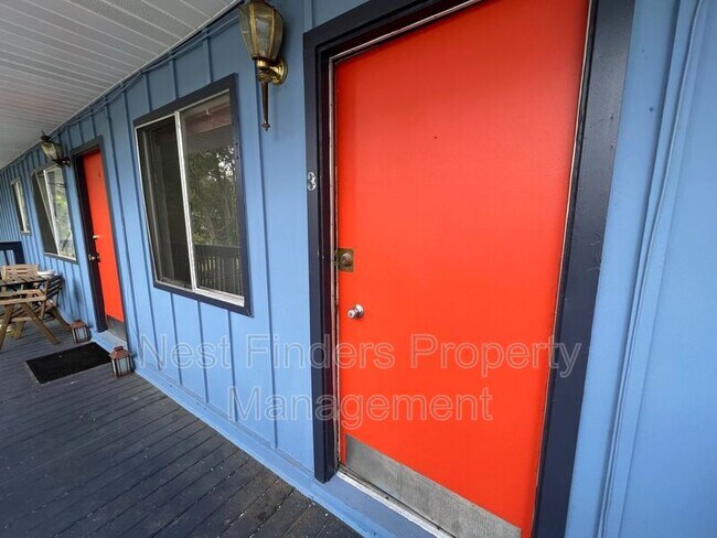Building Photo - 1229 Willow Branch Ave