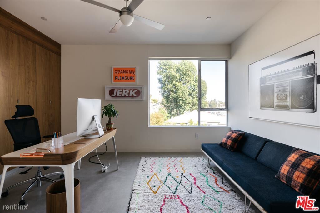 Foto principal - 3 br, 2.5 bath Townhome - 3253 Descanso Dr