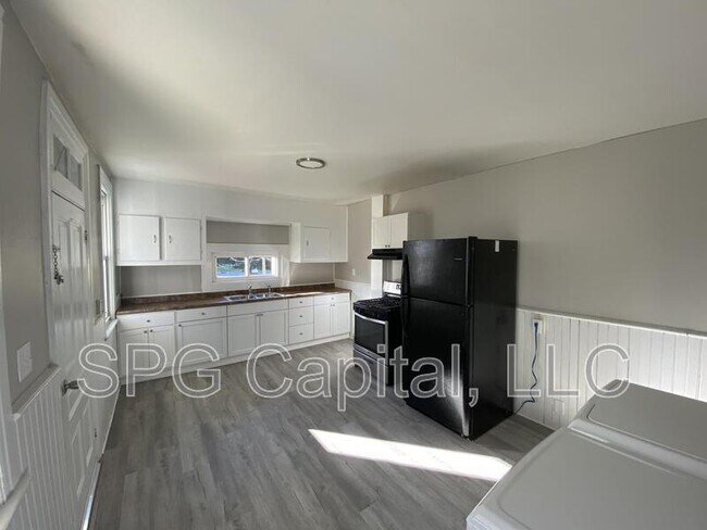 Foto del edificio - 1340 W College Ave