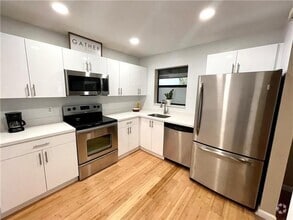 Building Photo - 3561 NW 35th St