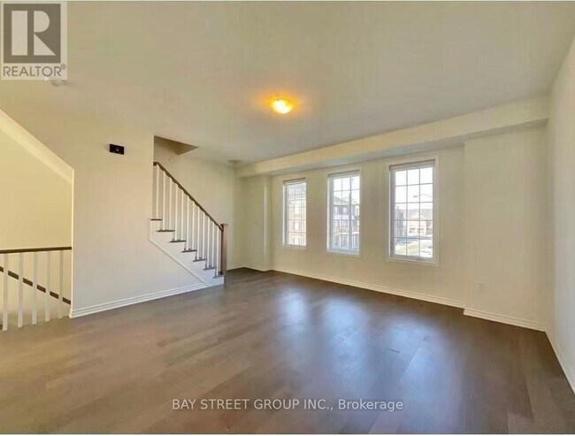 Photo du bâtiment - 81 Casely Ave.