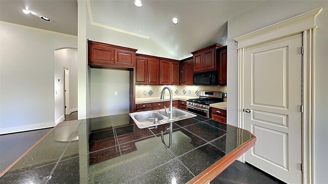 Foto del edificio - 5101 NW 163rd St