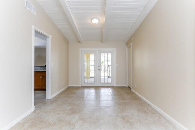 Foto del edificio - 782 Ryanwood Dr