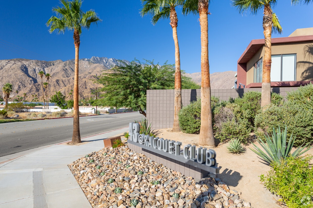 Building Photo - 2150 N Zanjero Rd
