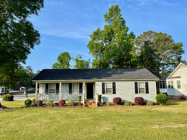 Building Photo - 3850 Southborough Rd