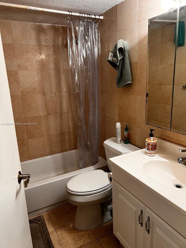 Foto del edificio - 210 SW 11th St