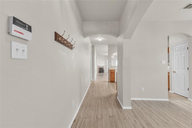 Building Photo - 11605 Lapoynor St