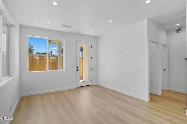 Building Photo - 1905 Ocean Ave