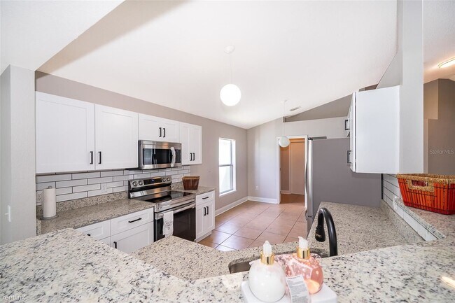 Building Photo - 4 br, 2 bath House - 143 Wheatfield Circle