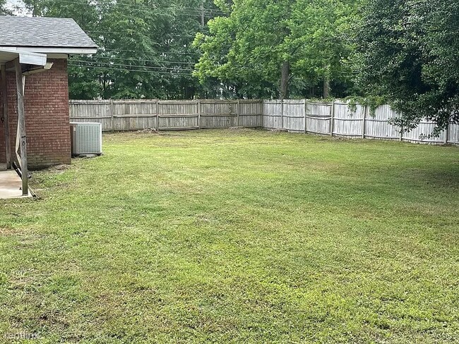 Building Photo - 3 br, 2 bath House - 2800 Walmar Pl