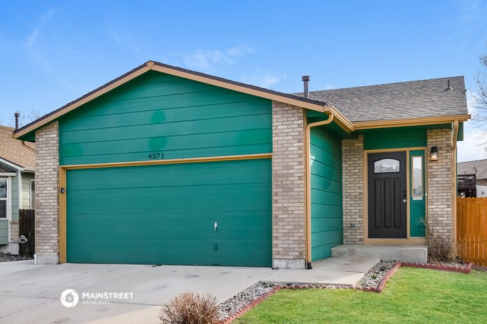 Primary Photo - 4371 Hennings Dr