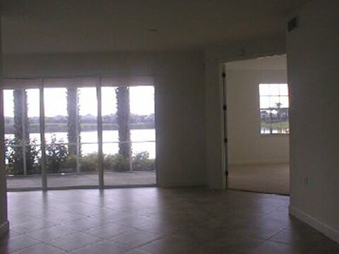 Building Photo - 9171 Palmetto Ridge Dr