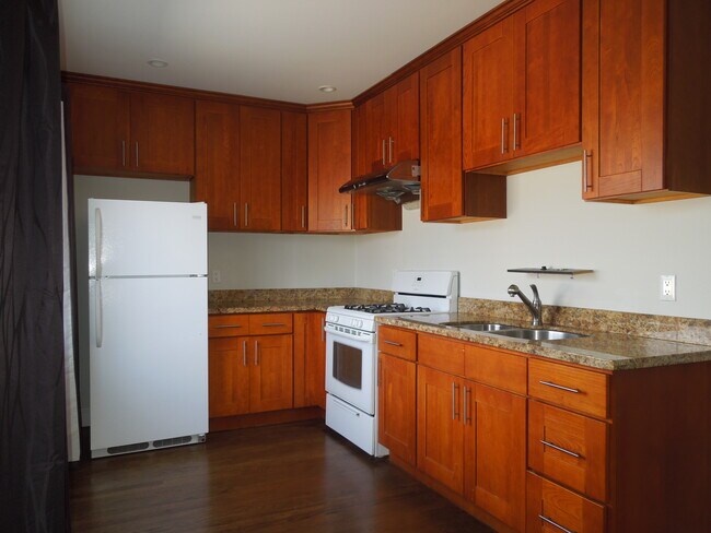 Building Photo - 351 Louisburg St