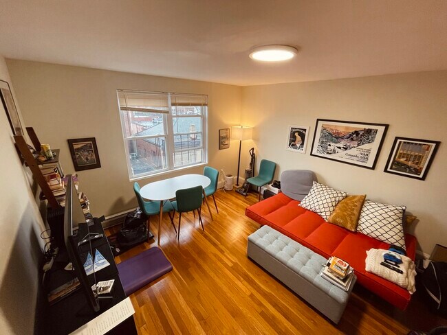 Foto del edificio - 383 Highland Ave