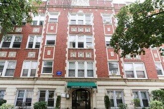 Building Photo - 457 W Melrose St
