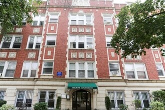 Building Photo - 457 W Melrose St