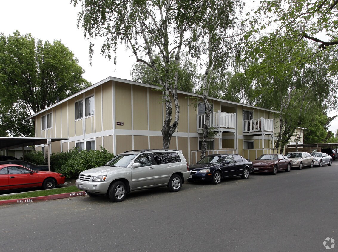 College Town Apartments Sacramento, CA