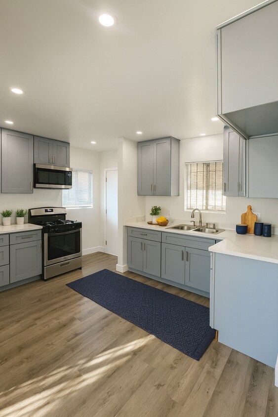 ***$500 OFF 1ST MONTH*** SPACIOUS 3 BEDROOM 1 BATHROOM REMODELED HOME WITH GARAGE AND ADDITIONAL ... - ***COMING SOON***$500 OFF 1ST MONTH*** SPA...