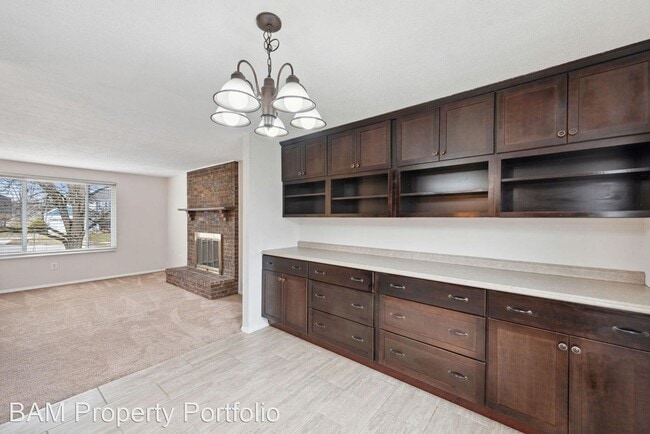 Building Photo - 3 br, 2 bath House - 868 Hacienda Court
