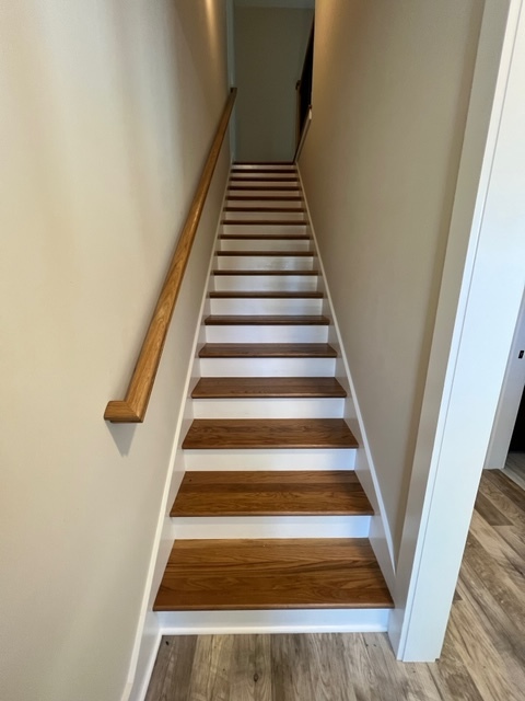 Stairs are to the left as soon as you walk in the front door - 817 Coles Ferry Pike