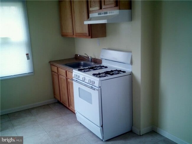 Foto del edificio - 219 N Black Horse Pike