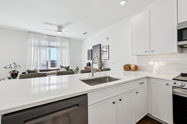 Foto del edificio - Crestview Townhomes