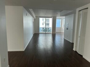 Building Photo - 1617 N Flagler Dr