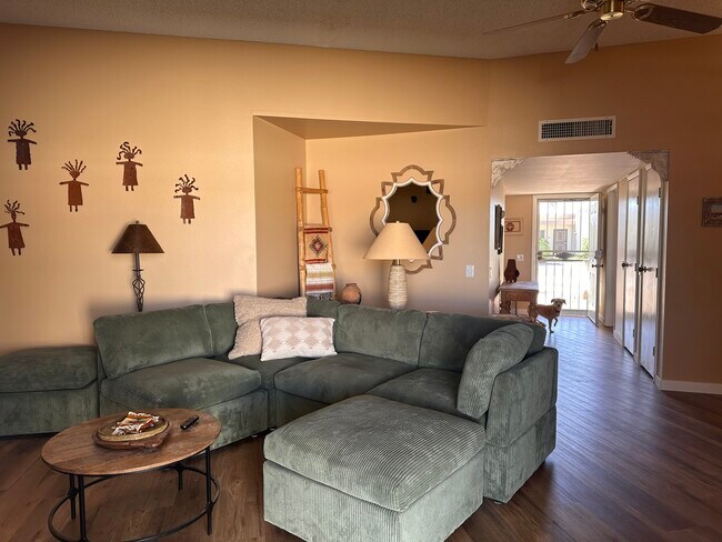 Foto del edificio - 17247 N 106th Ave