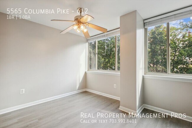 Building Photo - Charming Arlington 6th Floor Condo with VI...