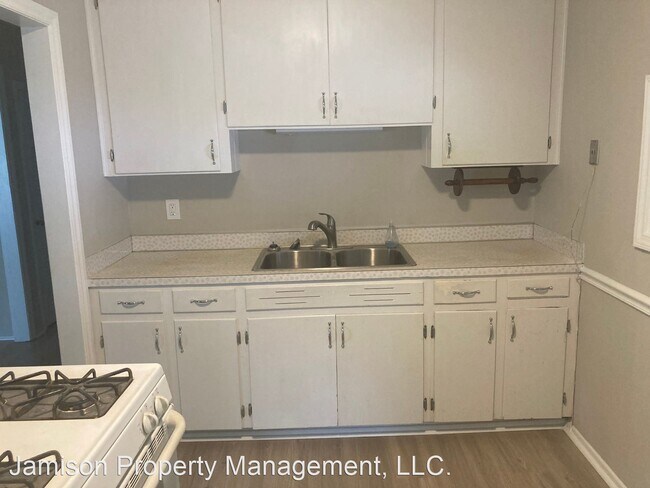 Building Photo - 2 br, 1 bath House - 204 Kirkwood Circle