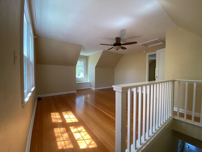 Upstairs Family Room - 2203 Pine St