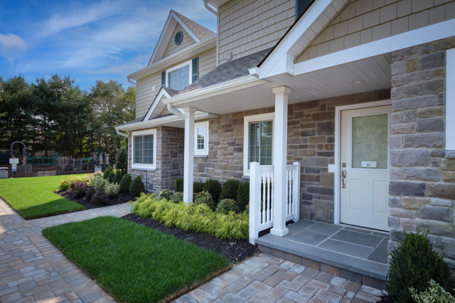 Building Photo - Fairfield Townhouses at Holtsville